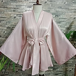İpek Krep Kumaştan Tasarım Pudra Pembesi Kısa Kimono.